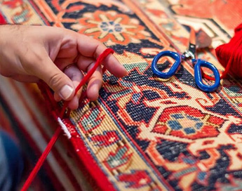 خدمات تخصصی و حرفه ای رفوی فرش در قالیشویی غرب تهران